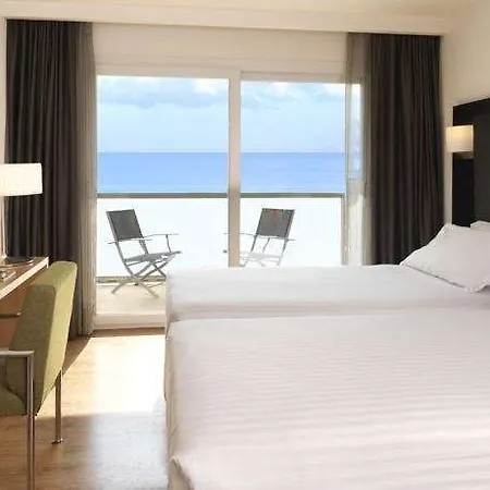 プラヤフェルス ホテル 4*